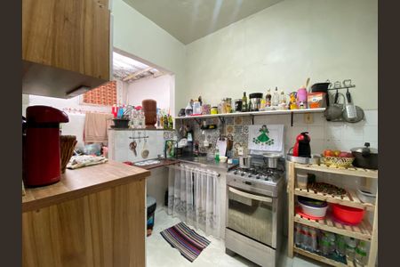 Casa à venda com 190m², 3 quartos e 3 vagas Casa à venda com 190m², 3 quartos e 3 vagasCozinha