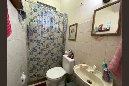 Casa à venda com 190m², 3 quartos e 3 vagas Casa à venda com 190m², 3 quartos e 3 vagasBanheiro