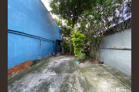 Casa à venda com 190m², 3 quartos e 3 vagas Casa à venda com 190m², 3 quartos e 3 vagasQuintal