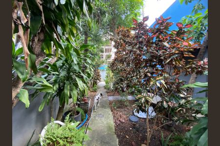 Casa à venda com 190m², 3 quartos e 3 vagas Casa à venda com 190m², 3 quartos e 3 vagasQuintal