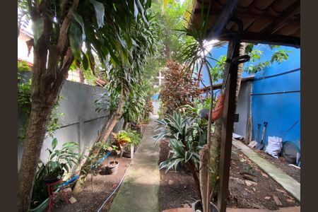 Casa à venda com 190m², 3 quartos e 3 vagas Casa à venda com 190m², 3 quartos e 3 vagasQuintal