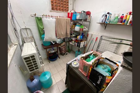 Casa à venda com 190m², 3 quartos e 3 vagas Casa à venda com 190m², 3 quartos e 3 vagasÁrea de Serviço