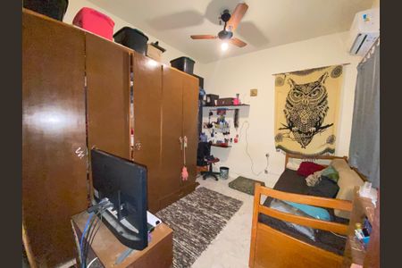 Casa à venda com 190m², 3 quartos e 3 vagas Casa à venda com 190m², 3 quartos e 3 vagasQuarto 1