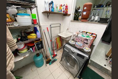 Casa à venda com 190m², 3 quartos e 3 vagas Casa à venda com 190m², 3 quartos e 3 vagasÁrea de Serviço