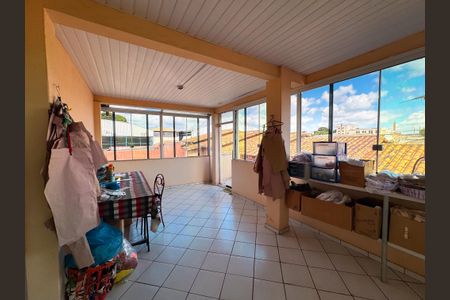 Casa à venda com 475m², 4 quartos e 6 vagasQuarto de Serviço