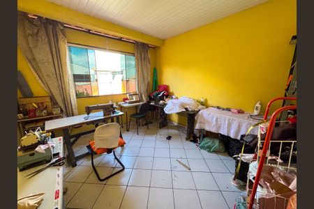 Casa à venda com 475m², 4 quartos e 6 vagasQuarto de Serviço