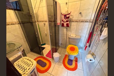 Casa à venda com 475m², 4 quartos e 6 vagasBanheiro 2