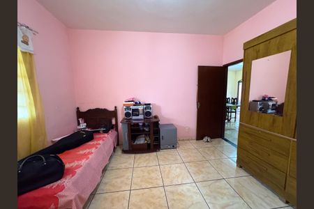 Casa à venda com 475m², 4 quartos e 6 vagasQuarto