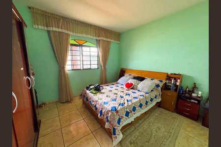 Casa à venda com 475m², 4 quartos e 6 vagasQuarto 2