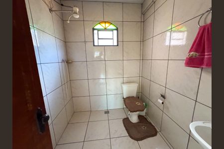 Casa à venda com 475m², 4 quartos e 6 vagasBanheiro 3