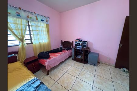 Casa à venda com 475m², 4 quartos e 6 vagasQuarto