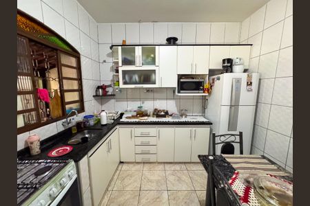 Casa à venda com 475m², 4 quartos e 6 vagasCozinha