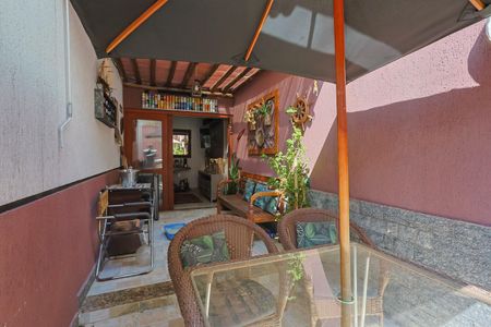 Apartamento à venda com 150m², 3 quartos e 1 vagaVaranda