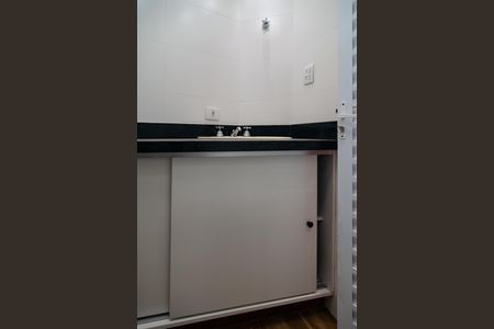 Banheiro de kitnet/studio à venda com 1 quarto, 39m² em Vila Santana, São Paulo