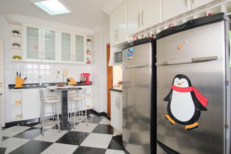 Apartamento à venda com 324m², 4 quartos e 4 vagasCozinha