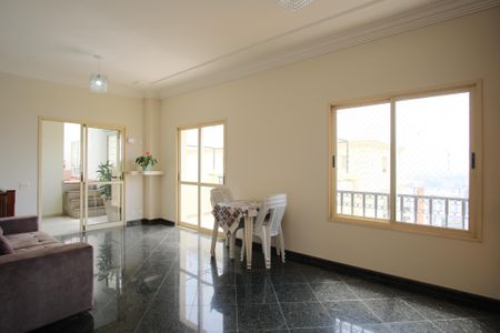 Apartamento à venda com 324m², 4 quartos e 4 vagasSala de Estar 2