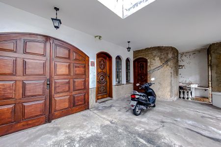 Casa à venda com 300m², 3 quartos e 4 vagasGaragem