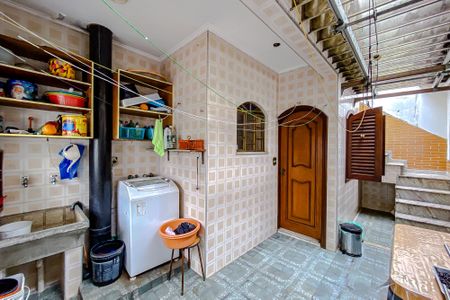 Casa à venda com 300m², 3 quartos e 4 vagasÁrea de Serviço