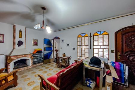 Casa à venda com 300m², 3 quartos e 4 vagasSalão de festas