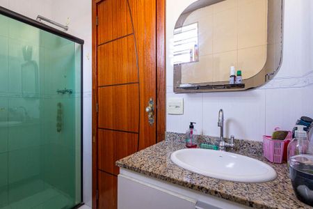 Casa à venda com 269m², 3 quartos e 1 vaga Casa à venda com 269m², 3 quartos e 1 vagaBanheiro Social