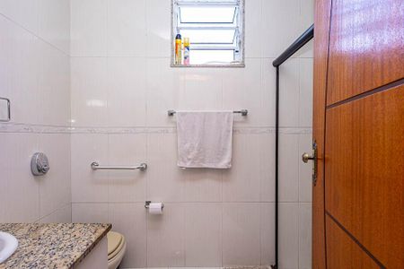 Casa à venda com 269m², 3 quartos e 1 vaga Casa à venda com 269m², 3 quartos e 1 vagaBanheiro Social