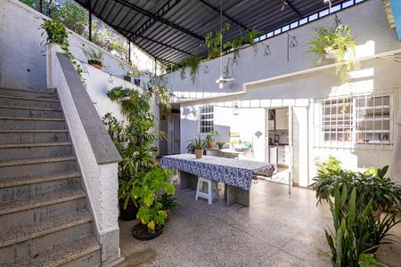 Casa à venda com 269m², 3 quartos e 1 vaga Casa à venda com 269m², 3 quartos e 1 vagaÁrea de Serviço
