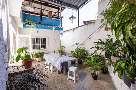 Casa à venda com 269m², 3 quartos e 1 vaga Casa à venda com 269m², 3 quartos e 1 vagaÁrea de Serviço