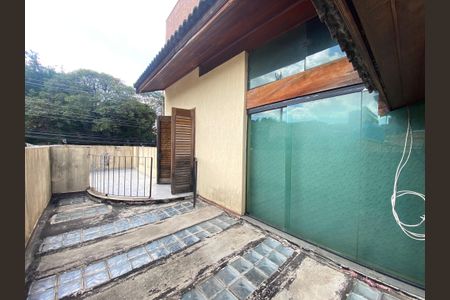 Casa à venda com 340m², 5 quartos e 4 vagasVaranda do Quarto 5