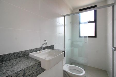 Apartamento à venda com 121m², 2 quartos e 2 vagasBanheiro