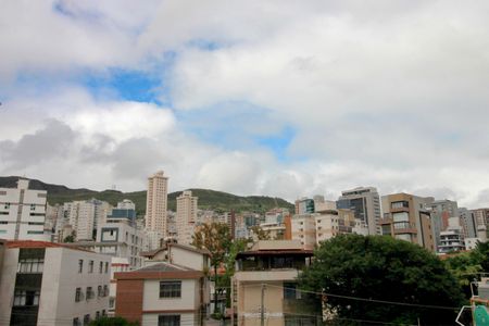 Apartamento à venda com 121m², 2 quartos e 2 vagasVista