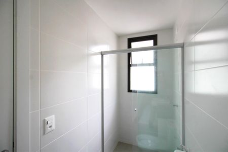 Apartamento à venda com 121m², 2 quartos e 2 vagasBanheiro da Suíte