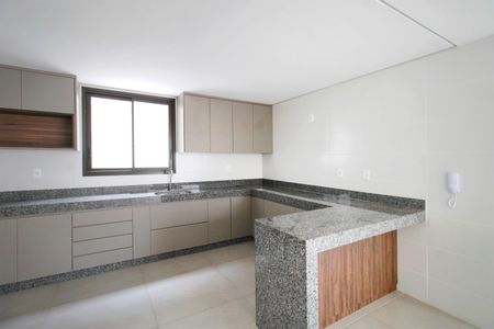 Apartamento à venda com 121m², 2 quartos e 2 vagasCozinha