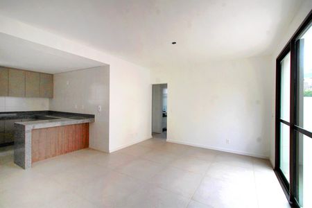Apartamento à venda com 121m², 2 quartos e 2 vagasSala