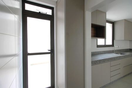 Apartamento à venda com 121m², 2 quartos e 2 vagasÁrea de Serviço