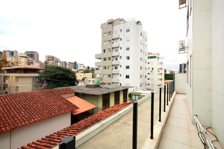 Apartamento à venda com 121m², 2 quartos e 2 vagasVaranda