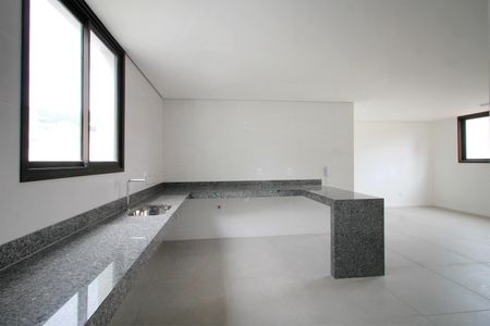 Apartamento à venda com 144m², 2 quartos e 2 vagasCozinha