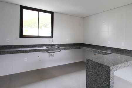 Apartamento à venda com 144m², 2 quartos e 2 vagasCozinha