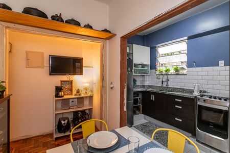 Apartamento à venda com 91m², 2 quartos e 1 vagaCozinha