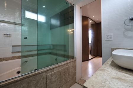 Apartamento à venda com 89m², 2 quartos e 1 vagaBanheiro da Suíte