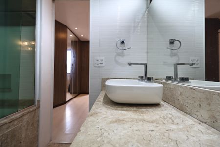 Apartamento à venda com 89m², 2 quartos e 1 vagaBanheiro da Suíte