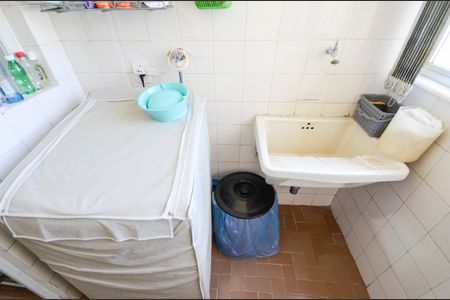 Apartamento à venda com 69m², 2 quartos e 1 vagaÁrea de Serviço