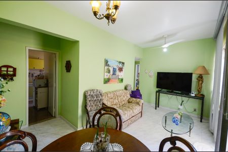 Apartamento à venda com 69m², 2 quartos e 1 vagaSala