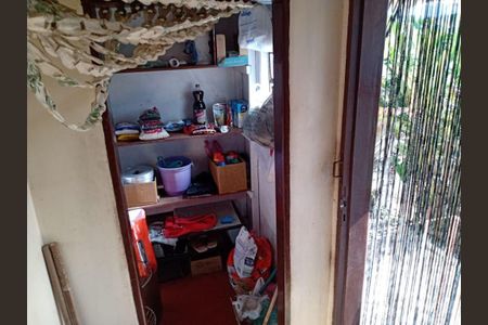 Casa à venda com 98m², 2 quartos e 1 vaga