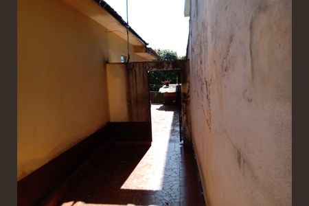 Casa à venda com 98m², 2 quartos e 1 vaga