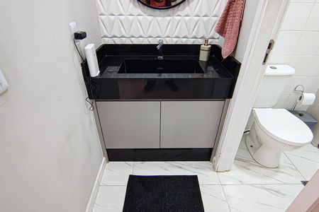 Apartamento à venda com 71m², 3 quartos e 1 vaga Apartamento à venda com 71m², 3 quartos e 1 vagaBanheiro Social