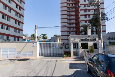 Apartamento à venda com 65m², 2 quartos e 1 vagaFachada e portaria