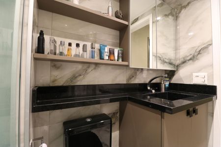 Apartamento à venda com 60m², 2 quartos e 2 vagasBanheiro da Suíte