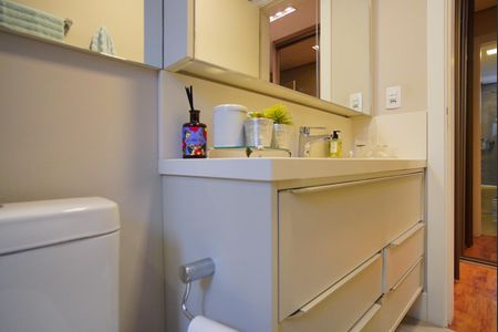 Apartamento à venda com 93m², 3 quartos e 2 vagasBanheiro da Suíte