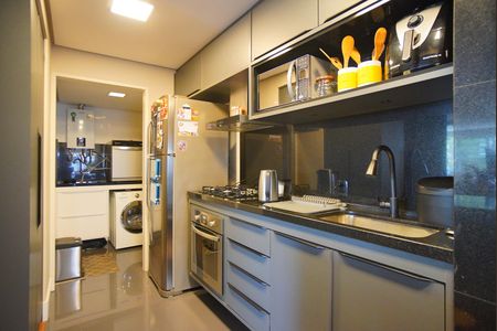 Apartamento à venda com 93m², 3 quartos e 2 vagasCozinha