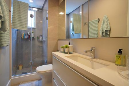 Apartamento à venda com 93m², 3 quartos e 2 vagasBanheiro da Suíte